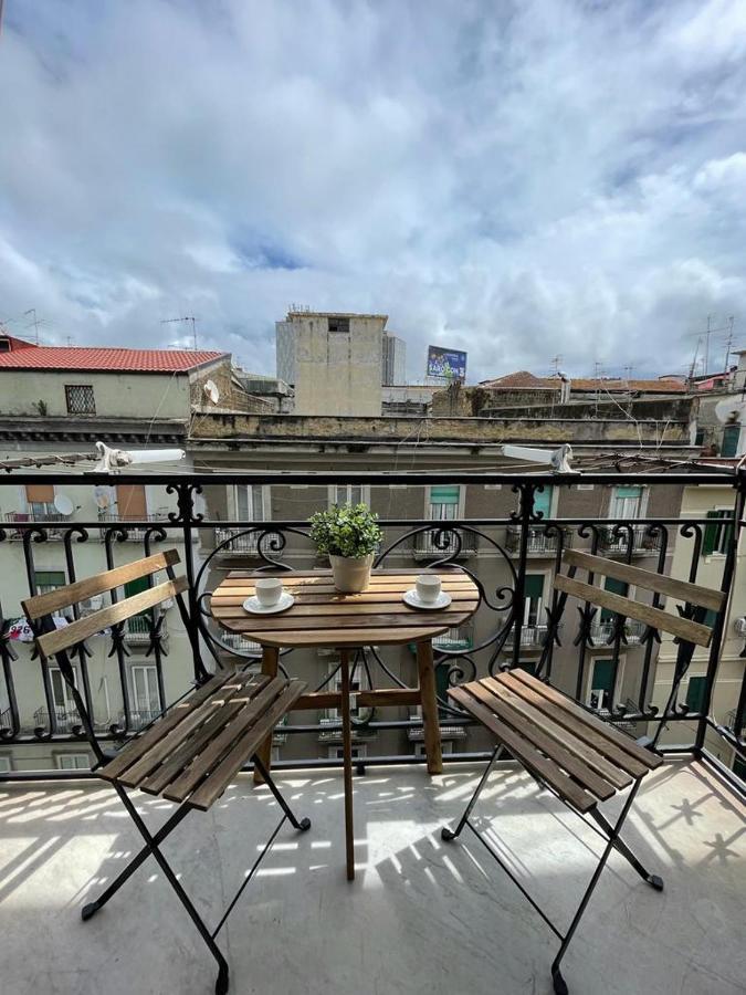 La Ferrovia Holiday Home Napoli Eksteriør billede