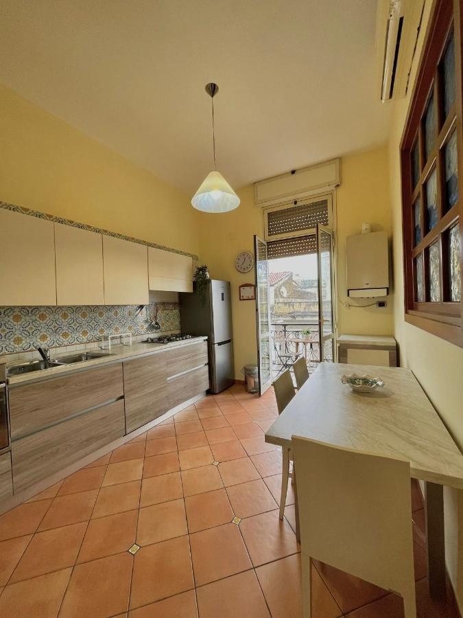 La Ferrovia Holiday Home Napoli Eksteriør billede