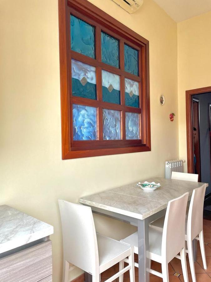 La Ferrovia Holiday Home Napoli Eksteriør billede