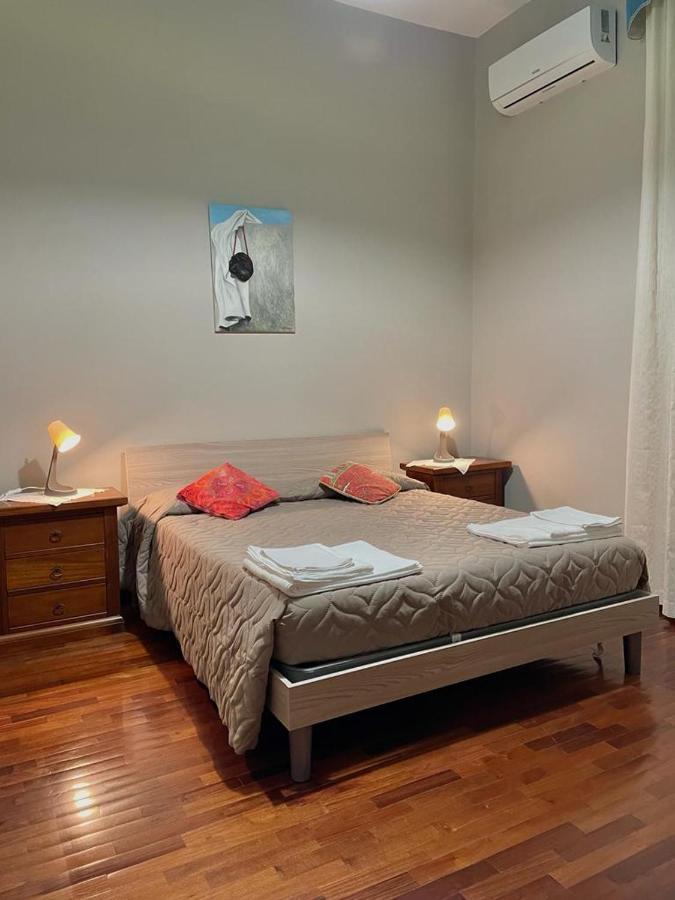 La Ferrovia Holiday Home Napoli Eksteriør billede